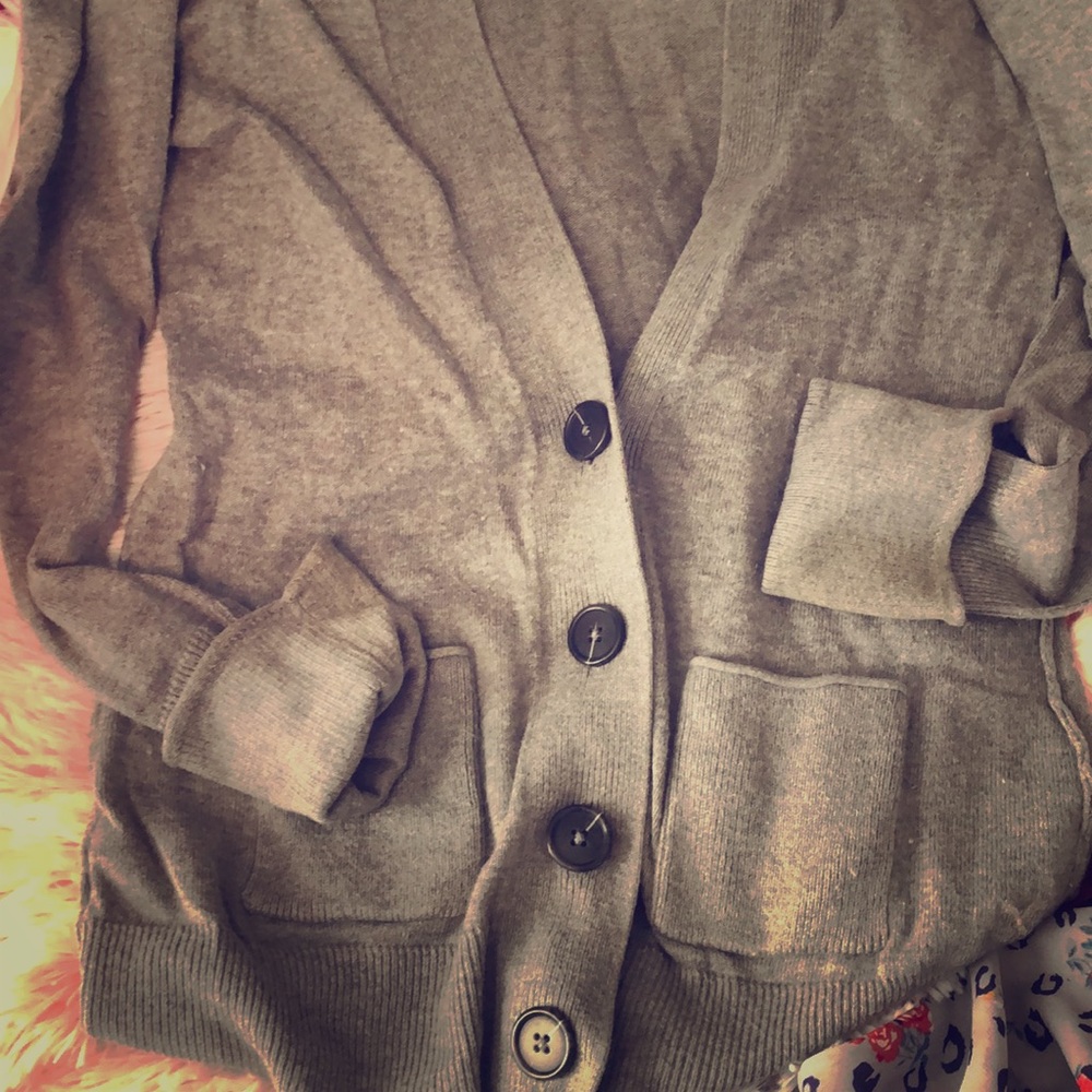 Gray American eagle sweater